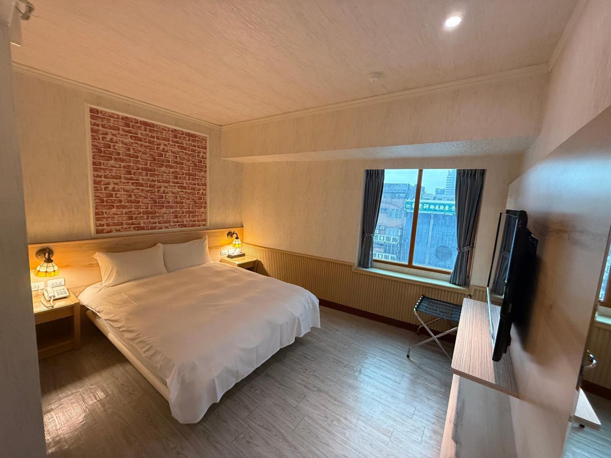 Sung Tai Hotel 高雄市 エクステリア 写真