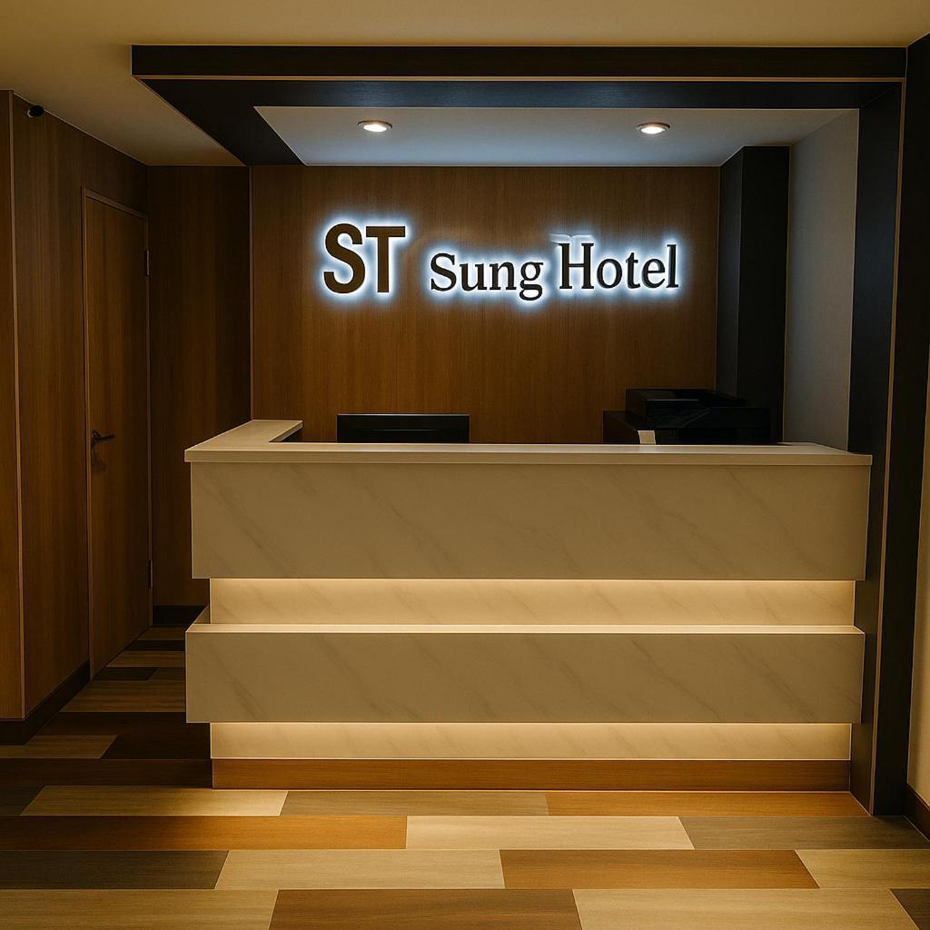 Sung Tai Hotel 高雄市 エクステリア 写真